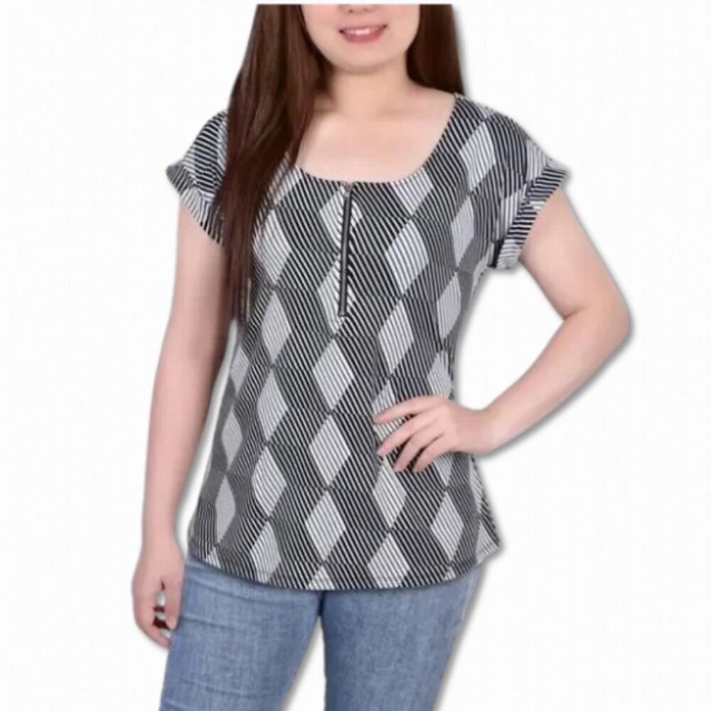 NY Collection Blouse Front Zip Geometric Print Short Sleeves Black White W LP